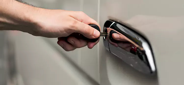 Why Choose Our Auto Locksmith Team in Fort Dodge, IA?