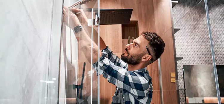 Replace Shower Doors with Frameless Fort Dodge